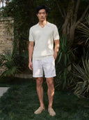 Man wearing the VAËL Lorenzó tailored linen shorts