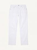 Man wearing the VAËL Leóndro straight-leg cotton trousers in white