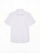 Man wearing the VAËL Valério short-sleeve linen shirt